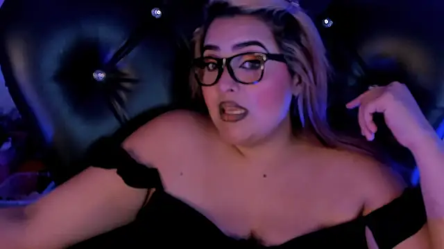 Snapshot of Agatha_humidity chatting on 03/03/25, 04:36 Agatha humidity online show from 03/03/25, 04:36