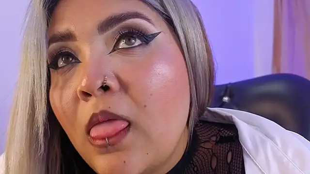 Snapshot of Agatha_humidity chatting on 09/11/25, 05:07 Agatha humidity online show from 09/11/25, 05:07