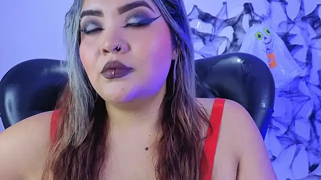 Snapshot of Agatha_humidity chatting on 10/02/25, 05:36 Agatha humidity online show from 10/02/25, 05:36