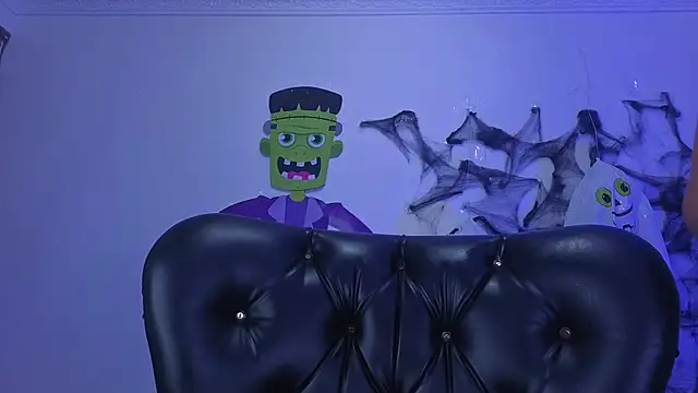 Snapshot of Agatha_humidity chatting on 10/13/25, 07:30 Agatha humidity online show from 10/13/25, 07:30