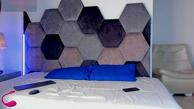 Latrellx7 online show from 03/07/26, 03:58