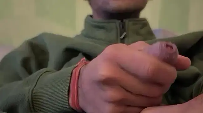 Snapshot of SexMachine1069 chatting on 12/06/24, 11:00 SexMachine1069 online show from 12/06/24, 11:00