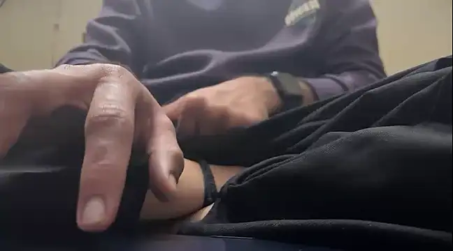 Snapshot of SexMachine1069 chatting on 01/20/25, 04:55 SexMachine1069 online show from 01/20/25, 04:55