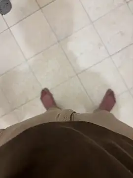 Snapshot of SexMachine1069 chatting on 02/08/25, 05:29 SexMachine1069 online show from 02/08/25, 05:29