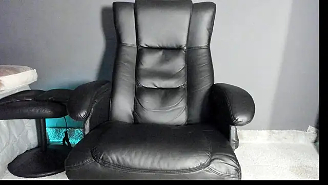 Brock hurn1 online show from 10/29/25, 02:03