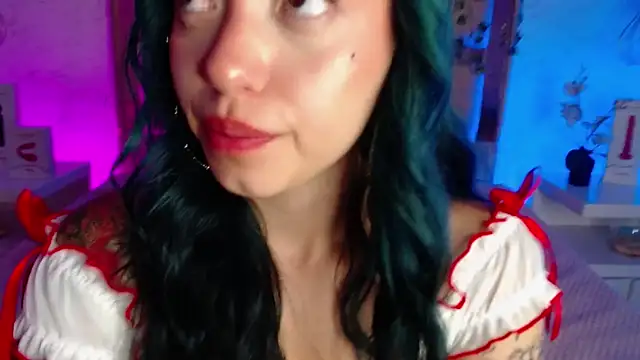 GigiVolkova online show from 03/08/25, 11:49