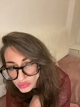 Snapshot of Thunder-Cunt chatting on 12/14/25, 08:13 Thunder-Cunt online show from 12/14/25, 08:13