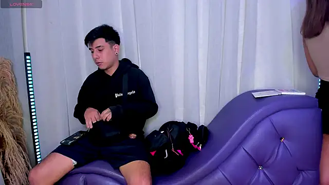 Snapshot of Yourslust_ chatting on 11/07/25, 07:58 Yourslust online show from 11/07/25, 07:58