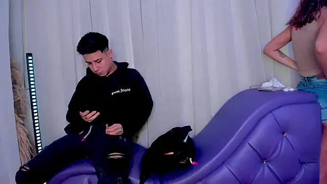 Snapshot of Yourslust_ chatting on 12/13/25, 07:53 Yourslust online show from 12/13/25, 07:53