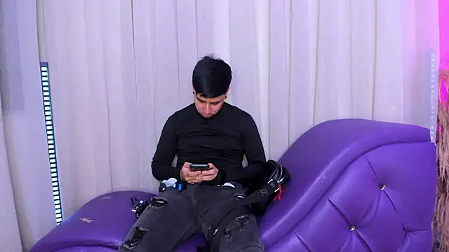 Yourslust  online show from 02/06/26, 12:30