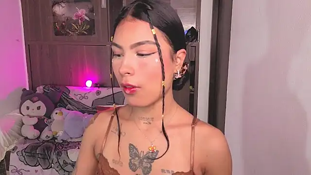 Snapshot of Dolcee_zoe chatting on 05/27/26, 10:07 Dolcee zoe online show from 05/27/26, 10:07