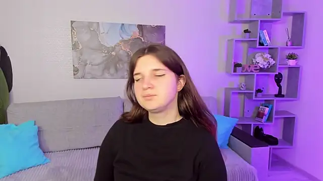 BonneyLove online show from 09/14/25, 05:45