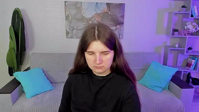 BonneyLove online show from 10/13/25, 09:37