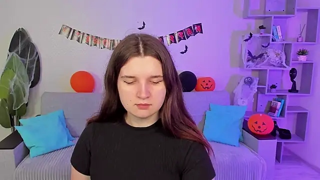 BonneyLove online show from 11/03/25, 05:36