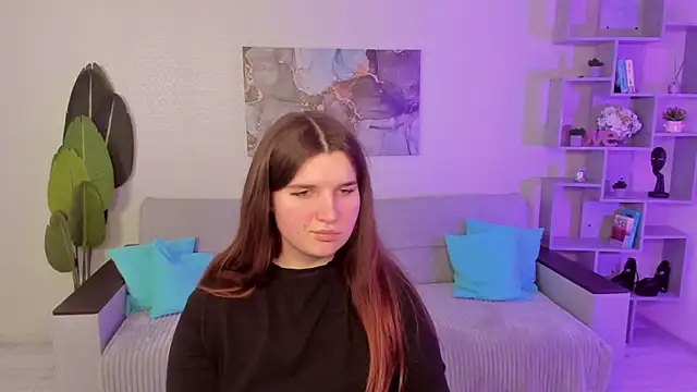 BonneyLove online show from 12/15/25, 06:34