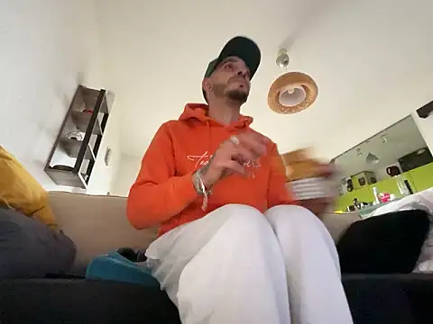 Rebeu313 online show from 01/03/25, 03:22