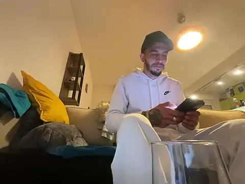 Rebeu313 online show from 01/16/25, 08:14