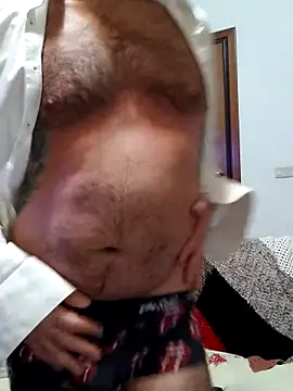 Snapshot of Getfreedom chatting on 02/12/25, 11:41 Getfreedom online show from 02/12/25, 11:41