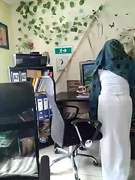 Snapshot of NAJWA-ARAB chatting on 12/09/24, 05:41 NAJWA-ARAB online show from 12/09/24, 05:41