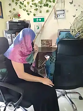 Snapshot of NAJWA-ARAB chatting on 12/17/24, 02:33 NAJWA-ARAB online show from 12/17/24, 02:33