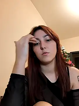 Snapshot of MiaStika chatting on 12/23/24, 05:22 MiaStika online show from 12/23/24, 05:22