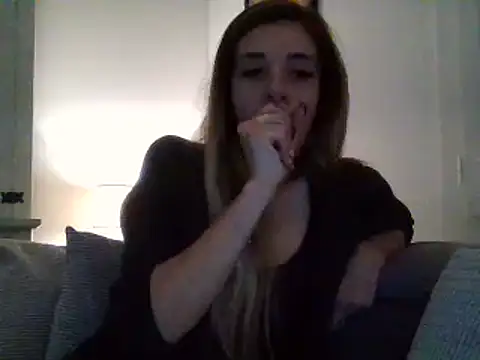 Snapshot of MissBella131 chatting on 12/03/24, 08:16 MissBella131 online show from 12/03/24, 08:16