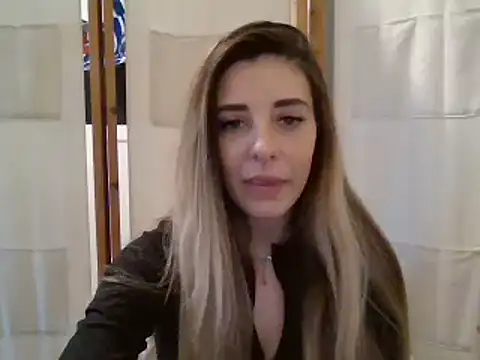 Snapshot of MissBella131 chatting on 01/09/25, 02:07 MissBella131 online show from 01/09/25, 02:07