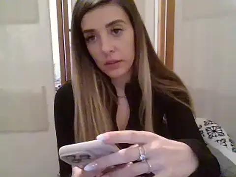 Snapshot of MissBella131 chatting on 01/27/25, 06:41 MissBella131 online show from 01/27/25, 06:41