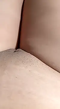 Snapshot of Khaleyssi chatting on 12/16/24, 04:27 Khaleyssi online show from 12/16/24, 04:27