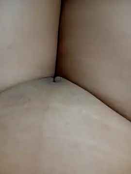 Snapshot of Khaleyssi chatting on 02/18/26, 01:45 Khaleyssi online show from 02/18/26, 01:45