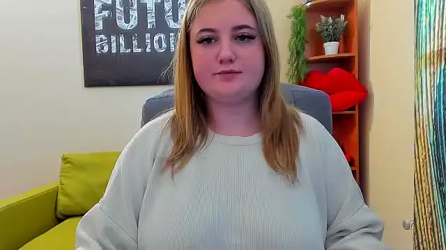 Snapshot of Doliss chatting on 02/15/25, 09:49 Doliss online show from 02/15/25, 09:49