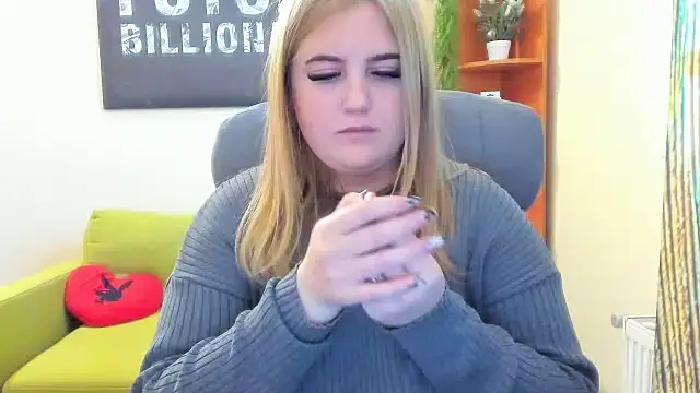 Snapshot of Doliss chatting on 03/13/25, 06:48 Doliss online show from 03/13/25, 06:48