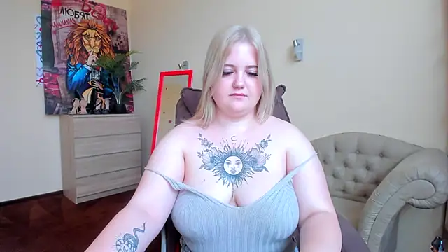 Snapshot of Doliss chatting on 10/09/25, 06:00 Doliss online show from 10/09/25, 06:00