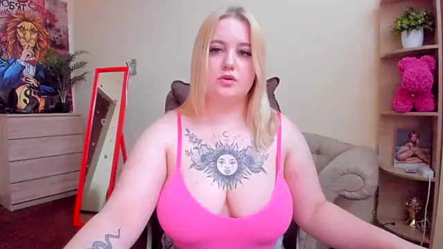 Snapshot of Doliss chatting on 11/16/25, 06:52 Doliss online show from 11/16/25, 06:52