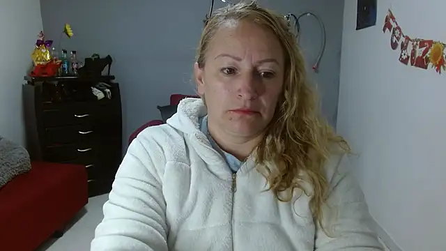 emperabigbootybigass online show from 03/06/25, 12:30