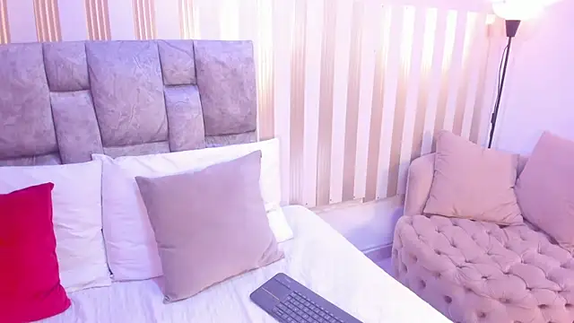 nova lane online show from 02/11/26, 08:58