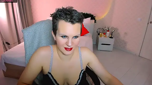 Louisa Bay online show from 01/09/26, 03:48