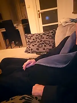 KnownObligation1 online show from 12/20/25, 04:14