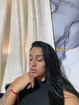 Snapshot of KatalinnaBrown chatting on 04/01/26, 05:10 KatalinnaBrown online show from 04/01/26, 05:10