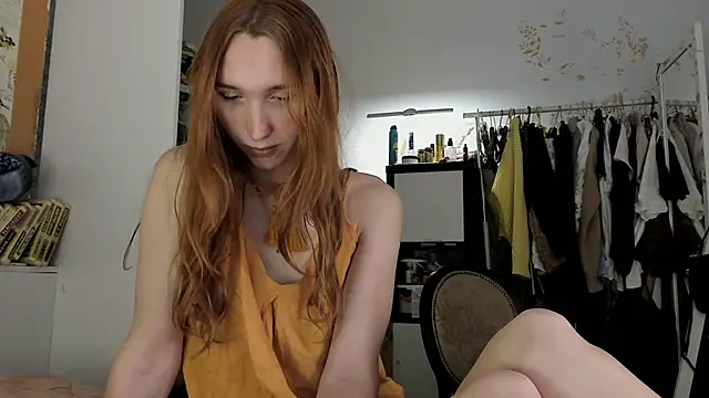 LisaIcon online show from 11/19/25, 11:43