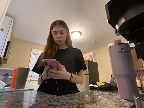 emilycoco online show from 01/26/25, 10:02