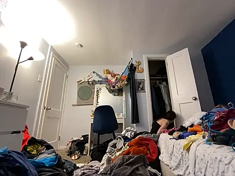 emilycoco online show from 02/09/25, 11:15