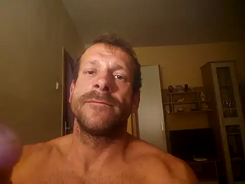 DonCristian online show from 10/18/25, 01:52