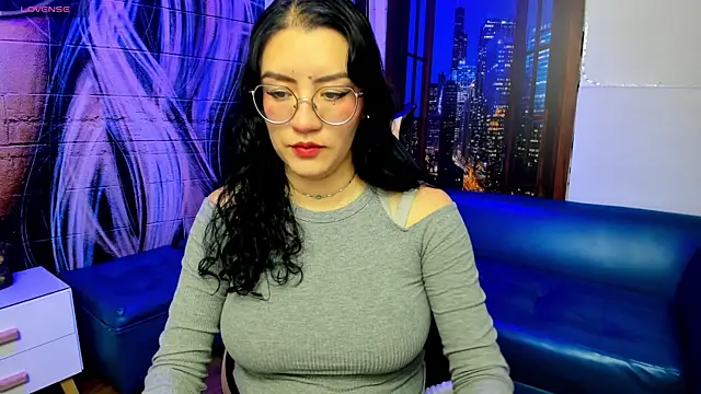 Violetaa diazz online show from 12/28/24, 09:19