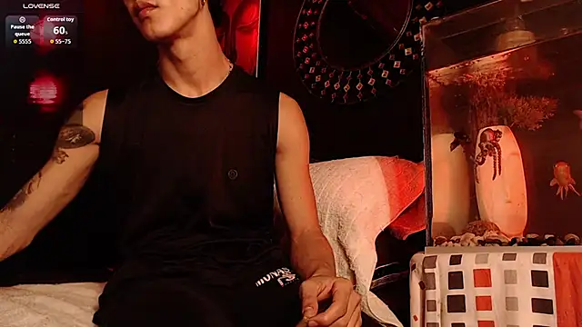 Godly huan online show from 11/01/25, 02:46