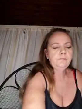 Kimmyb777 online show from 04/18/26, 04:33