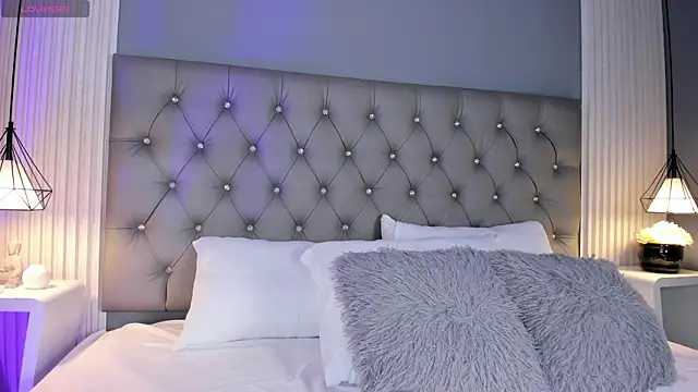 VioletthaRous online show from 03/24/26, 10:37