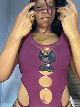 Luhma hot online show from 06/17/26, 12:13