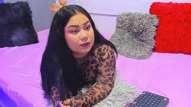 victoriajk online show from 02/17/26, 12:45