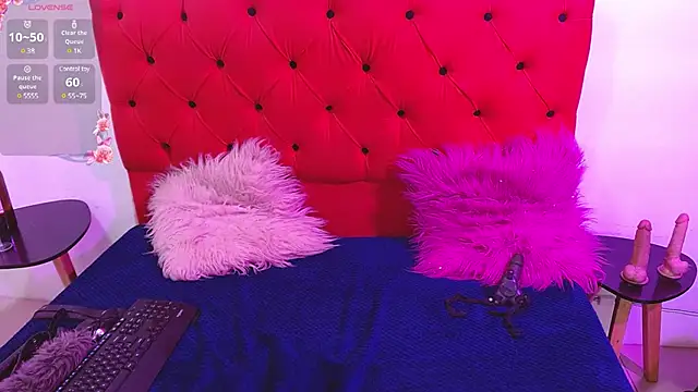 Snapshot of Sofi_F_w chatting on 02/25/25, 01:52 Sofi F w online show from 02/25/25, 01:52